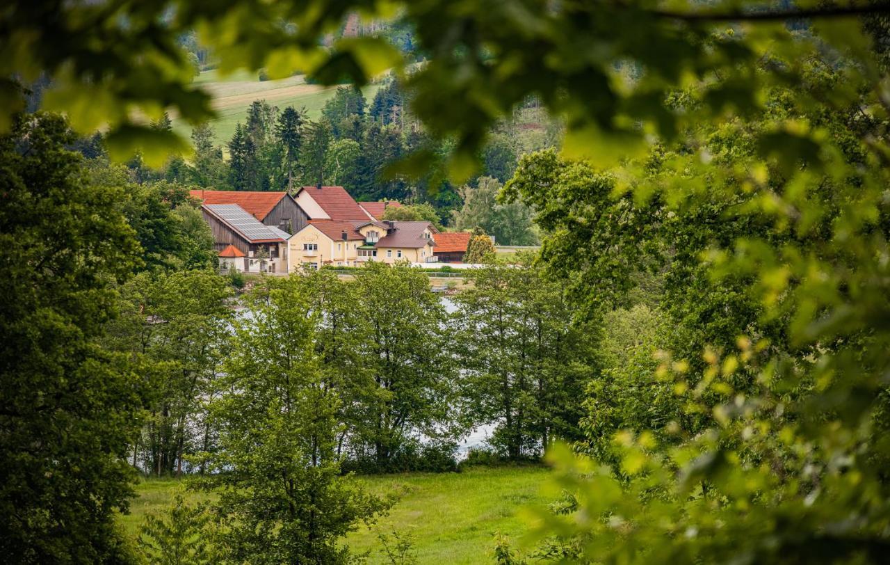 Hotel Der Seehof Хауценберг Экстерьер фото